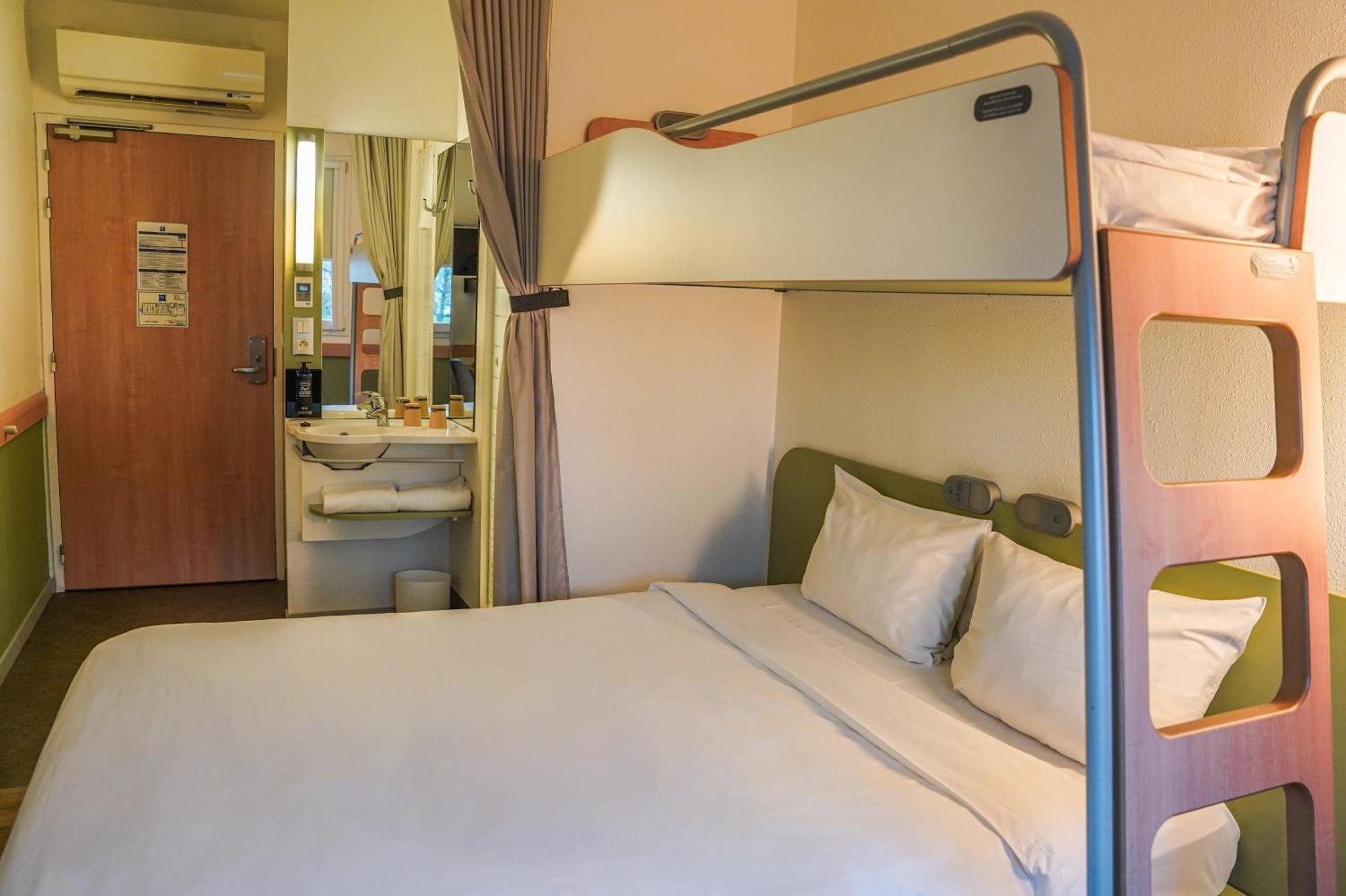 Double Room with Bunk Bed,1646897762:JPEG